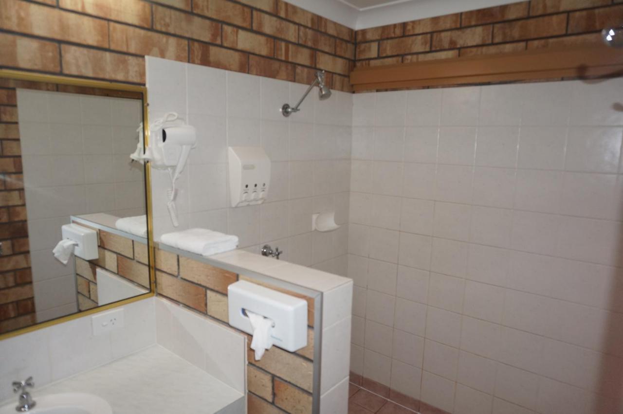 Miles Outback Motel Стая снимка
